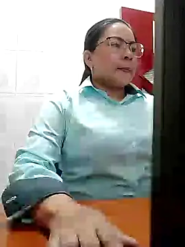 Snapshot of Norve26 chatting on January 30, 2:15 pm Norve26 online show from January 30, 2:15 pm