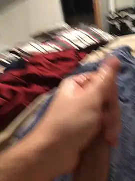 Snapshot of darksmoke011 chatting on January 8, 1:41 am darksmoke011 online show from January 8, 1:41 am