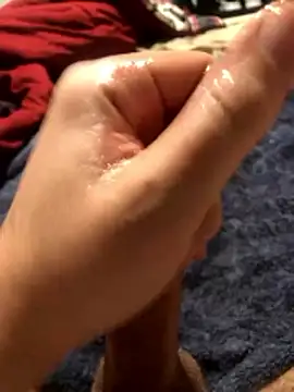 Snapshot of darksmoke011 chatting on January 17, 3:22 am darksmoke011 online show from January 17, 3:22 am