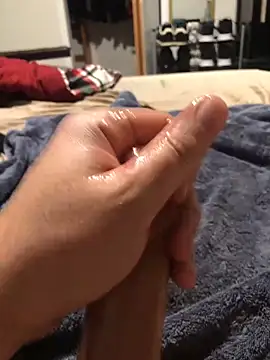 Snapshot of darksmoke011 chatting on February 8, 2:48 am darksmoke011 online show from February 8, 2:48 am