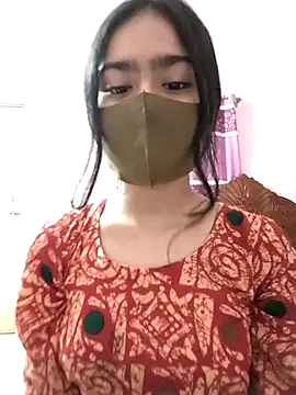 Snapshot of Arisha- chatting on October 31, 7:59 pm Arisha- online show from October 31, 7:59 pm