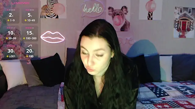 Fluffy Tiffy online show from February 5, 8:00 am