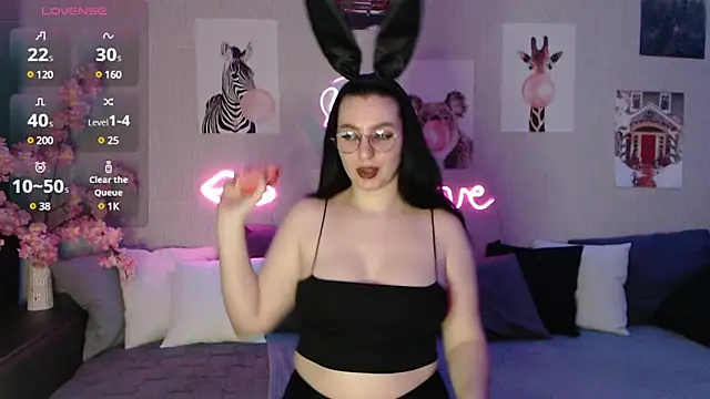 Fluffy Tiffy online show from February 12, 12:48 am