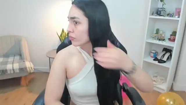 Snapshot of _BellaEvans_ chatting on March 13, 5:58 am BellaEvans online show from March 13, 5:58 am