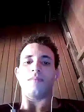 Snapshot of jhonmenas14 chatting on November 2, 6:32 pm jhonmenas14 online show from November 2, 6:32 pm