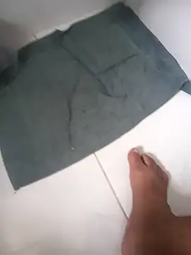 lobomisterioso13 online show from February 18, 5:42 pm