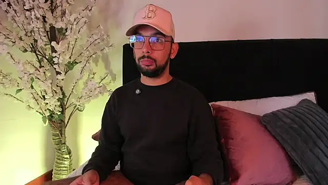  PauloDaSilva  online show from March 25, 12:11 pm