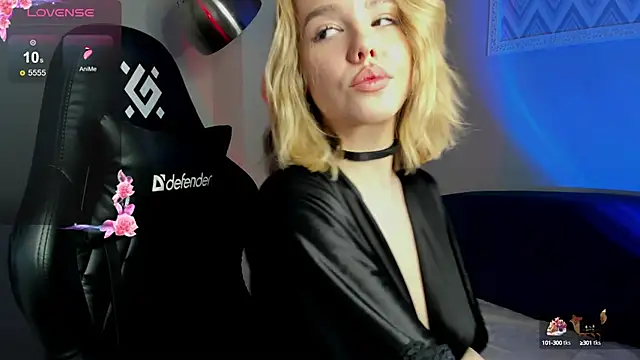 Snapshot of Anna_Robinson chatting on March 17, 4:08 am Anna Robinson online show from March 17, 4:08 am