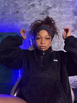 Snapshot of Melany_Williams chatting on March 27, 1:00 pm Melany Williams online show from March 27, 1:00 pm