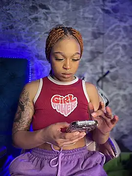 Snapshot of Melany_Williams chatting on April 15, 12:56 pm Melany Williams online show from April 15, 12:56 pm