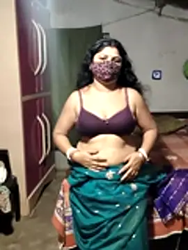 Snapshot of Mourani24 chatting on April 24, 12:57 am Mourani24 online show from April 24, 12:57 am