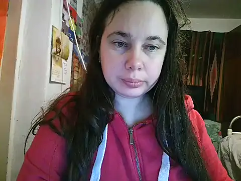 Cora Maro online show from November 12, 10:30 pm