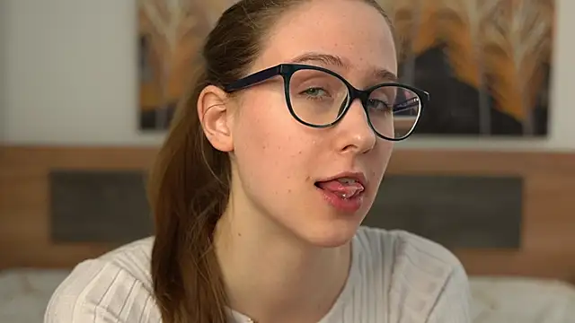 Snapshot of PrincessMononokee chatting on February 17, 11:42 pm PrincessMononokee online show from February 17, 11:42 pm