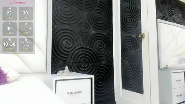 AbigailWilliams  online show from November 18, 11:14 am