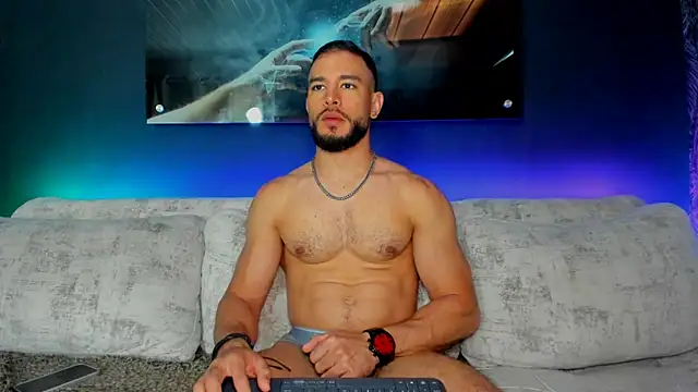 Crhis N Derek online show from January 26, 2:19 pm