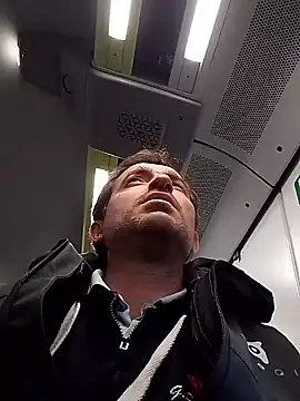 openlegsforyou online show from November 21, 9:41 am