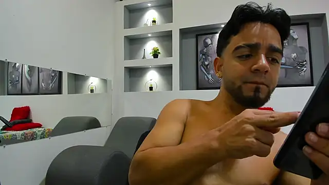 Little Alann online show from December 30, 7:59 am