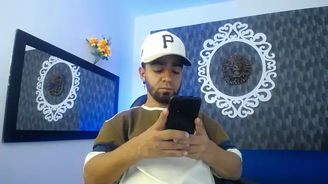 Little Alann online show from September 18, 9:06 pm