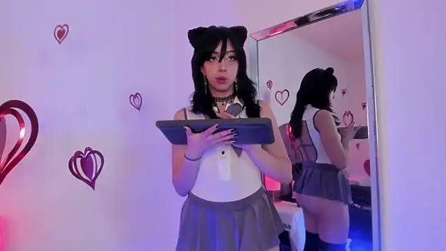 Nyx nayla online show from February 20, 4:39 am