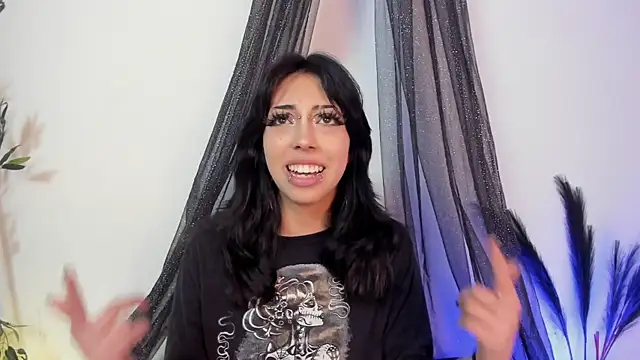 Nyx nayla online show from March 22, 7:04 am