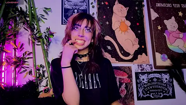 Snapshot of Nyx_nayla chatting on March 17, 6:17 am Nyx nayla online show from March 17, 6:17 am