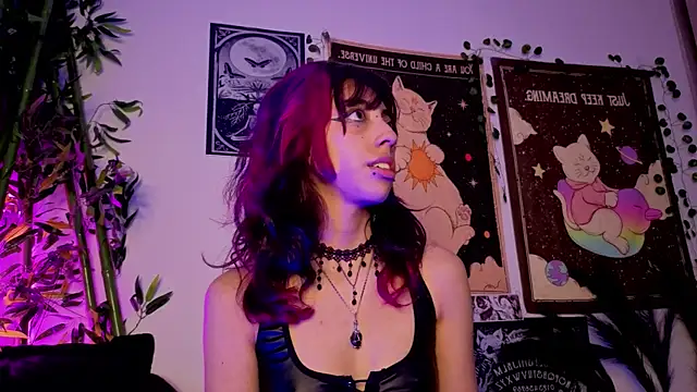 Snapshot of Nyx_nayla chatting on April 4, 10:29 pm Nyx nayla online show from April 4, 10:29 pm