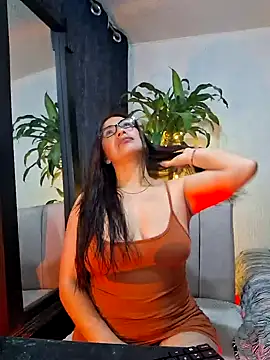 emmily d online show from December 1, 11:25 pm