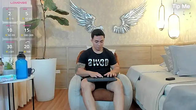 Ryan Hunt online show from December 14, 1:05 pm