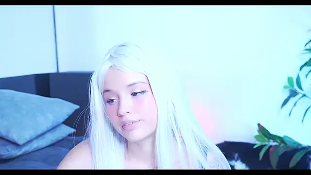 Snapshot of LorenRosse chatting on January 21, 11:13 pm LorenRosse online show from January 21, 11:13 pm