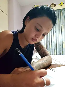 Snapshot of LorenRosse chatting on September 10, 6:52 pm LorenRosse online show from September 10, 6:52 pm