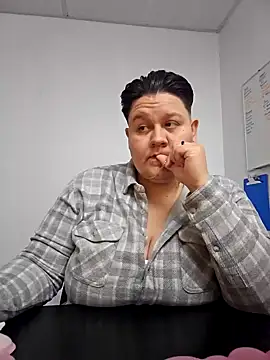 DevilDahm online show from December 31, 5:18 pm