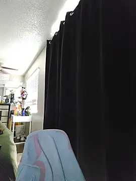 DevilDahm online show from October 28, 8:33 pm