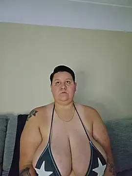 DevilDahm online show from July 10, 5:37 pm