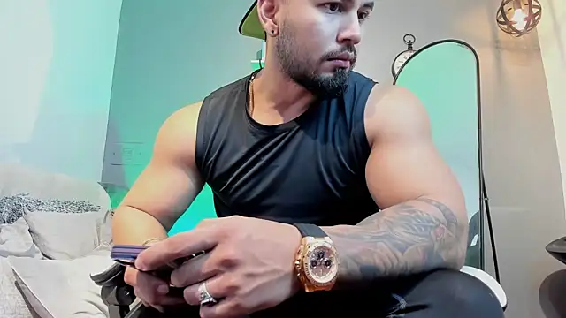 Snapshot of jaxon_colton chatting on February 7, 1:04 am jaxon colton online show from February 7, 1:04 am