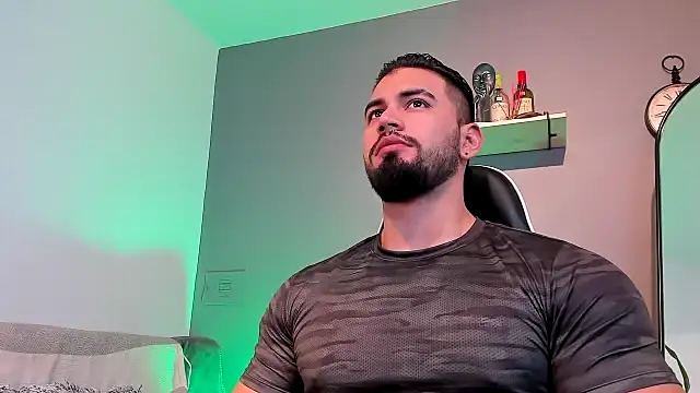 Snapshot of jaxon_colton chatting on February 11, 2:14 am jaxon colton online show from February 11, 2:14 am