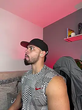 Snapshot of jaxon_colton chatting on February 18, 2:16 am jaxon colton online show from February 18, 2:16 am