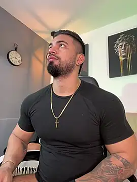 Snapshot of jaxon_colton chatting on February 24, 1:21 pm jaxon colton online show from February 24, 1:21 pm