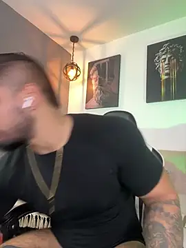 Snapshot of jaxon_colton chatting on February 25, 12:36 am jaxon colton online show from February 25, 12:36 am