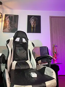 Snapshot of jaxon_colton chatting on February 26, 5:42 am jaxon colton online show from February 26, 5:42 am