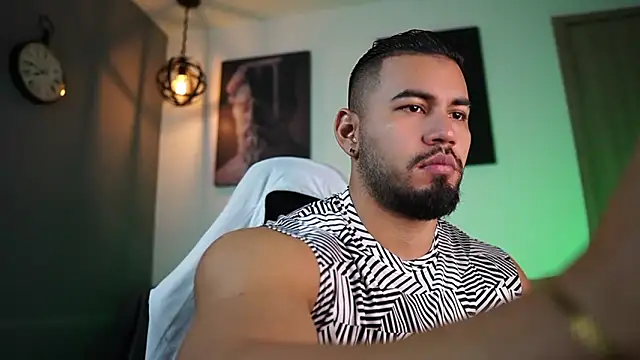 Snapshot of jaxon_colton chatting on March 7, 12:48 am jaxon colton online show from March 7, 12:48 am