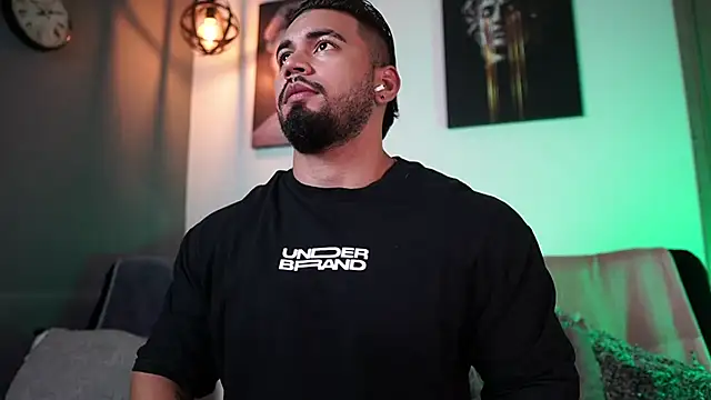 Snapshot of jaxon_colton chatting on March 11, 7:58 am jaxon colton online show from March 11, 7:58 am