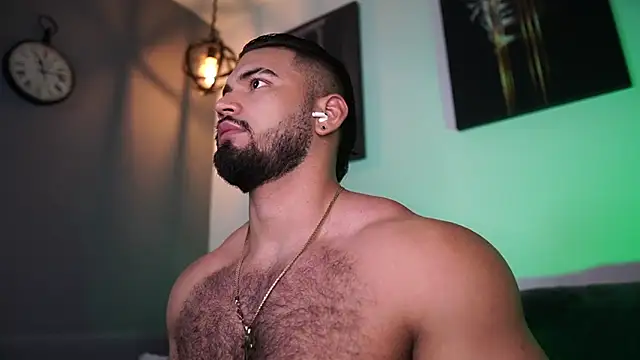 Snapshot of jaxon_colton chatting on March 18, 4:15 am jaxon colton online show from March 18, 4:15 am