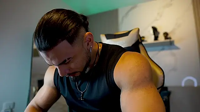 Snapshot of jaxon_colton chatting on October 2, 1:34 am jaxon colton online show from October 2, 1:34 am