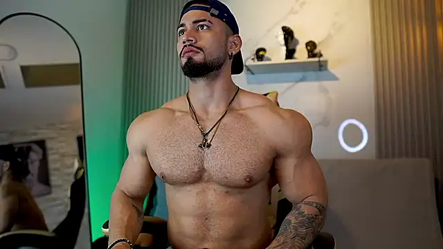 Snapshot of jaxon_colton chatting on October 4, 1:25 am jaxon colton online show from October 4, 1:25 am