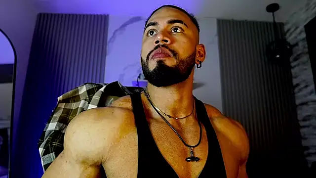 Snapshot of jaxon_colton chatting on November 28, 2:25 am jaxon colton online show from November 28, 2:25 am