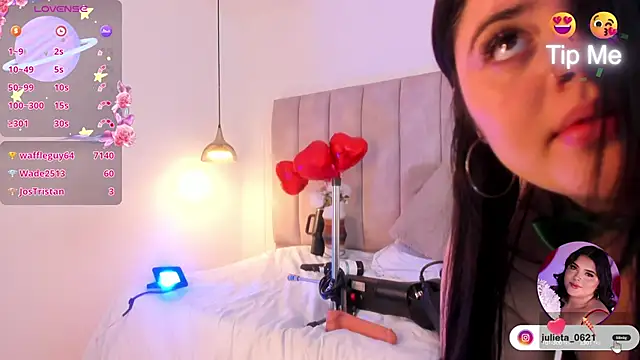 Julieta Jane online show from March 17, 5:56 am