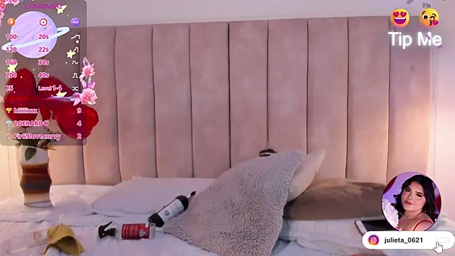 Julieta Jane online show from March 22, 6:43 am