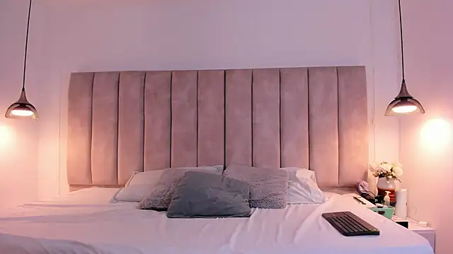 Julieta Jane online show from October 29, 3:42 am