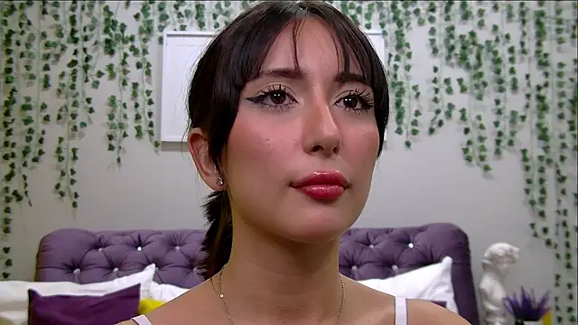 Snapshot of NicoleLimp chatting on February 22, 12:27 am NicoleLimp online show from February 22, 12:27 am