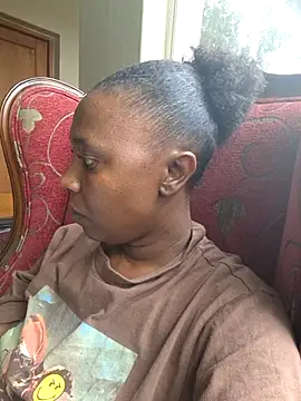 Snapshot of YourDreamLady22 chatting on February 15, 11:50 am YourDreamLady22 online show from February 15, 11:50 am